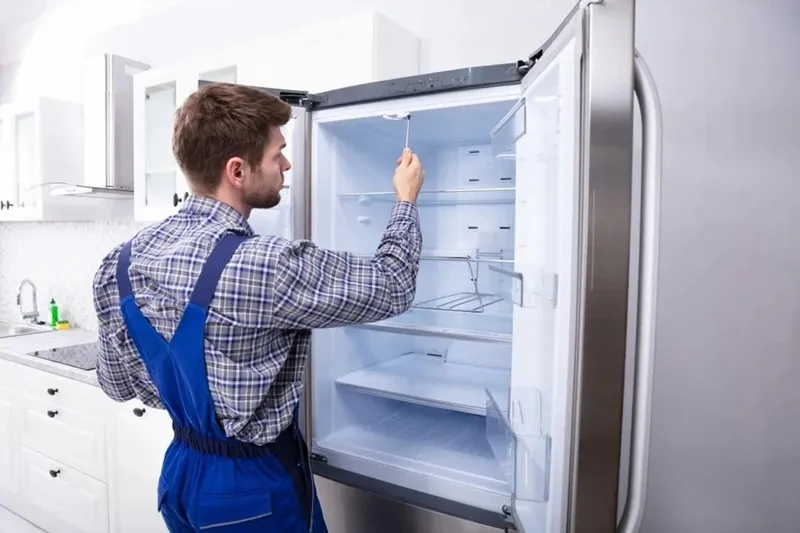 Fixing commercial fridge